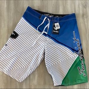 Free Spirit Board Shorts XL